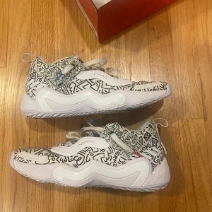 Adidas DON Issue 3 Basketball Shoes